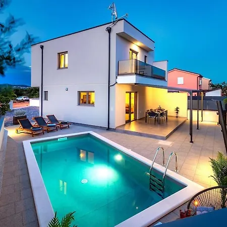 Villa Val